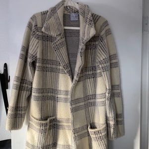 Super soft sweater / coat